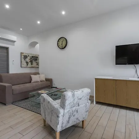 Grimaldi Apartment